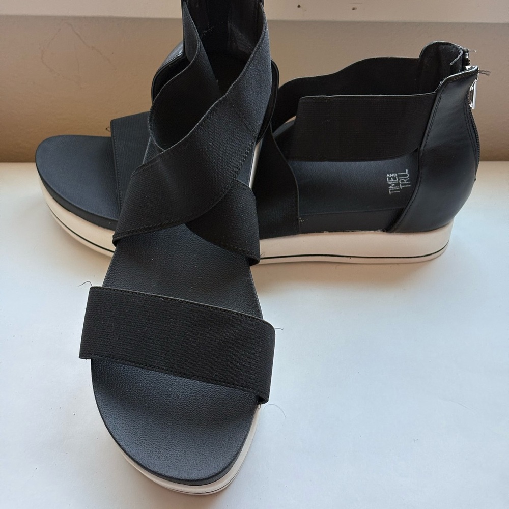 Time and Tru Black Strappy Sandals